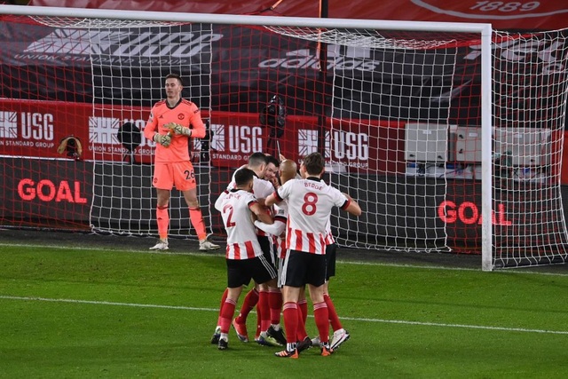 Những khoảnh khắc Man Utd vượt ải Bramall Lane thành công - 5 Những khoảnh khắc Man Utd vượt ải Bramall Lane thành công - 5