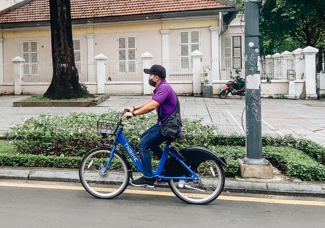 Xe đạp công cộng cho thuê 10.000 đồng/giờ ở trung tâm Sài Gòn - 2 Xe đạp công cộng cho thuê 10.000 đồng/giờ ở trung tâm Sài Gòn - 2