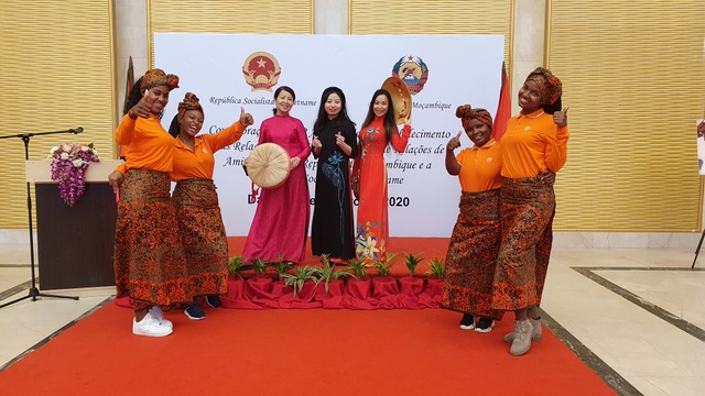 Kỷ niệm 45 năm quan hệ Việt Nam - Mozambique - 3 Kỷ niệm 45 năm quan hệ Việt Nam - Mozambique - 3