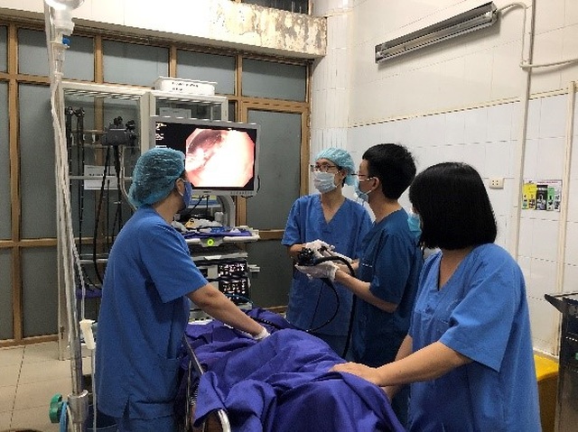 Điều trị sớm ung thư tiêu hóa bằng nội soi can thiệp - 1 Điều trị sớm ung thư tiêu hóa bằng nội soi can thiệp - 1