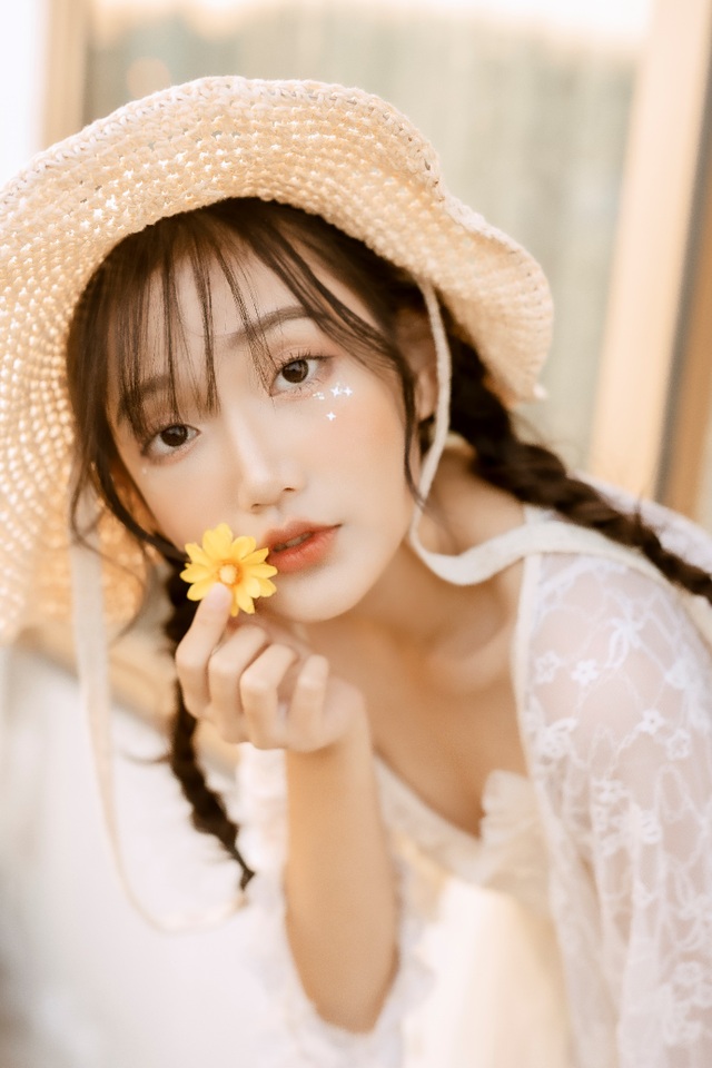 Nữ sinh cấp 3 sở hữu vẻ đẹp ngọt ngào tựa nàng thơ - 8 Nữ sinh cấp 3 sở hữu vẻ đẹp ngọt ngào tựa nàng thơ - 8