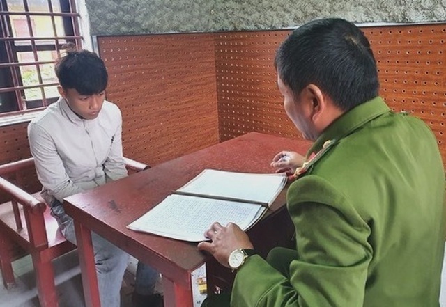 Bắt quả tang 2 đối tượng mua 18.000 viên ma túy từ Lào về bán kiếm lời - 1