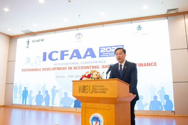Các nhà khoa học bàn về phát triển bền vững trong Kế toán, Kiểm toán và Tài chính - 1 Các nhà khoa học bàn về phát triển bền vững trong Kế toán, Kiểm toán và Tài chính - 1