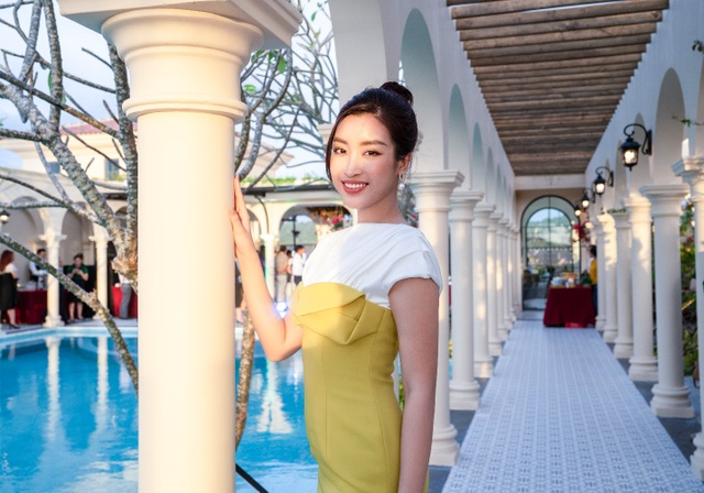 Hoa hậu Đỗ Mỹ Linh kiêu hãnh vị thế độc tôn tại The Residence Phú Quốc - 3