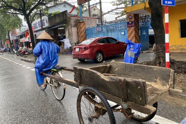 Lao động tự do vất vả mưu sinh dưới thời tiết giá lạnh - 2 Lao động tự do vất vả mưu sinh dưới thời tiết giá lạnh - 2