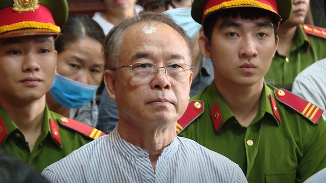 Ông Nguyễn Thành Tài hầu tòa cùng hàng loạt lãnh đạo sở - 1