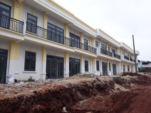 26 căn nhà bất ngờ mọc lên giữa TP Buôn Ma Thuột - 1 26 căn nhà bất ngờ mọc lên giữa TP Buôn Ma Thuột - 1
