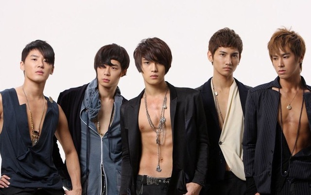 Bất ngờ những idol Kpop học siêu, sở hữu IQ thiên tài