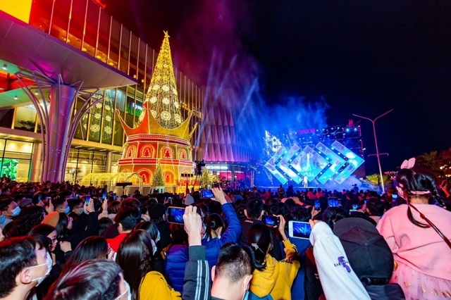 Lộ diện tâm điểm lễ hội tại thành phố biển hồ giữa lòng Hà Nội - 5 Lộ diện tâm điểm lễ hội tại thành phố biển hồ giữa lòng Hà Nội - 5