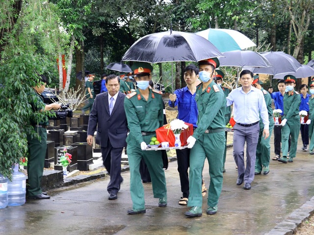 Truy điệu, an táng 58 hài cốt liệt sĩ - 1 Truy điệu, an táng 58 hài cốt liệt sĩ - 1