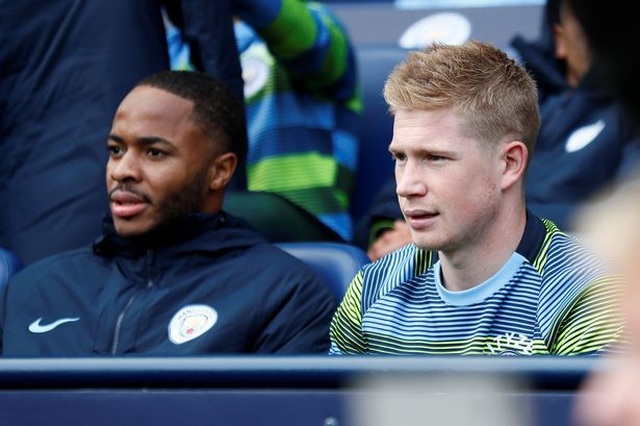 Ngôi sao Man City mang Giáng sinh ấm áp đến cho người vô gia cư - 2 Ngôi sao Man City mang Giáng sinh ấm áp đến cho người vô gia cư - 2