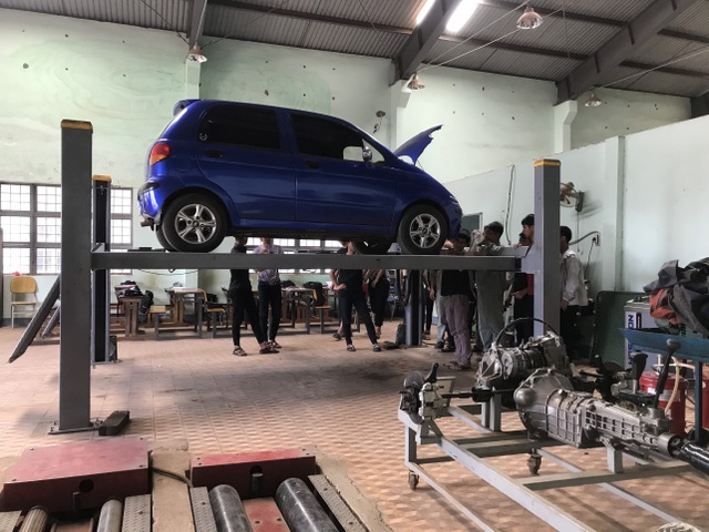 Chọn nghề phù hợp cho học sinh đồng bào dân tộc thiểu số để tránh bỏ học - 3 Chọn nghề phù hợp cho học sinh đồng bào dân tộc thiểu số để tránh bỏ học - 3