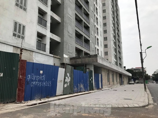 5 tòa chung cư tái định cư nằm trên đất vàng bị bỏ hoang ở Hà Nội - 2 5 tòa chung cư tái định cư nằm trên đất vàng bị bỏ hoang ở Hà Nội - 2