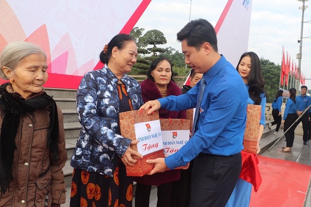 Tuổi trẻ Nghệ An và 90 ngày dành cho các phần việc ý nghĩa - 6 Tuổi trẻ Nghệ An và 90 ngày dành cho các phần việc ý nghĩa - 6
