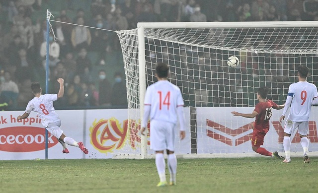 Đội tuyển Việt Nam 2-2 U22 Việt Nam: Dấu ấn lớn của Quang Hải - 5 Đội tuyển Việt Nam 2-2 U22 Việt Nam: Dấu ấn lớn của Quang Hải - 5