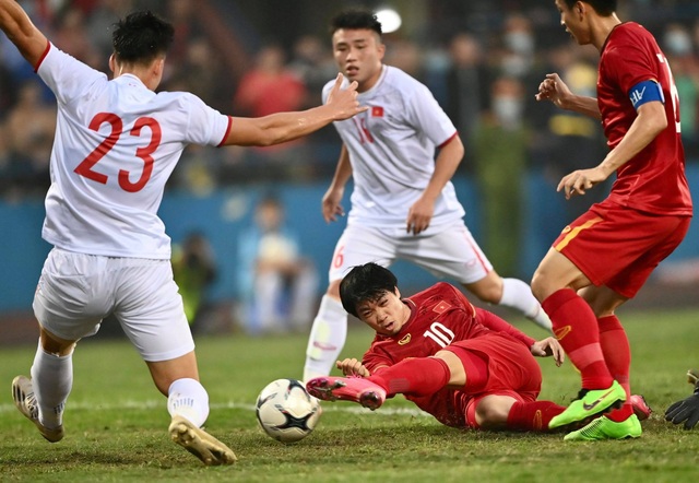 Đội tuyển Việt Nam 2-2 U22 Việt Nam: Dấu ấn lớn của Quang Hải - 13 Đội tuyển Việt Nam 2-2 U22 Việt Nam: Dấu ấn lớn của Quang Hải - 13