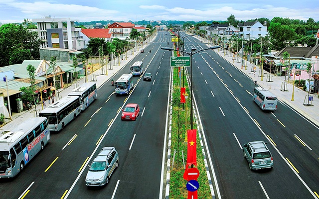 Bình Dương tăng tốc nhờ những công trình trọng điểm - 1 Bình Dương tăng tốc nhờ những công trình trọng điểm - 1