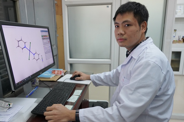 Tân Phó Giáo sư trẻ nhất Việt Nam 33 tuổi: Có đam mê, mọi thứ đều có thể - 1 Tân Phó Giáo sư trẻ nhất Việt Nam 33 tuổi: Có đam mê, mọi thứ đều có thể - 1