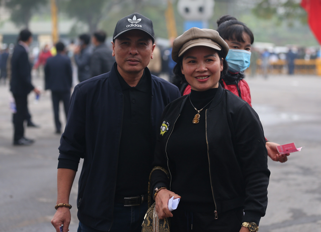 Bố mẹ Quang Hải tiếp lửa đội tuyển Việt Nam - 1