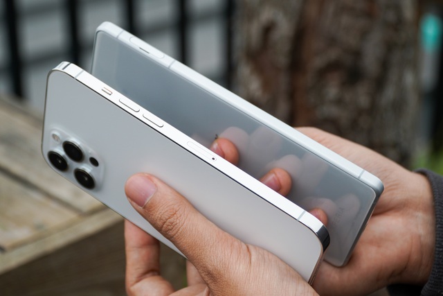 Sony Xperia 1 II đọ dáng iPhone 12 Pro Max: 30 triệu chọn smartphone nào? - 10