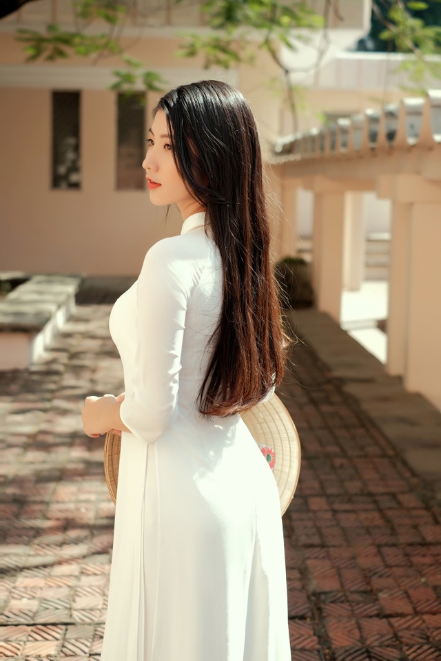 Nét duyên thầm gieo thương nhớ của thiếu nữ Ninh Bình trong tà áo dài - 2 Nét duyên thầm gieo thương nhớ của thiếu nữ Ninh Bình trong tà áo dài - 2