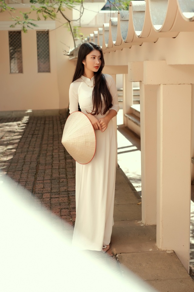 Nét duyên thầm gieo thương nhớ của thiếu nữ Ninh Bình trong tà áo dài - 5 Nét duyên thầm gieo thương nhớ của thiếu nữ Ninh Bình trong tà áo dài - 5