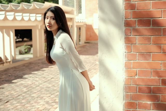 Nét duyên thầm gieo thương nhớ của thiếu nữ Ninh Bình trong tà áo dài - 8 Nét duyên thầm gieo thương nhớ của thiếu nữ Ninh Bình trong tà áo dài - 8