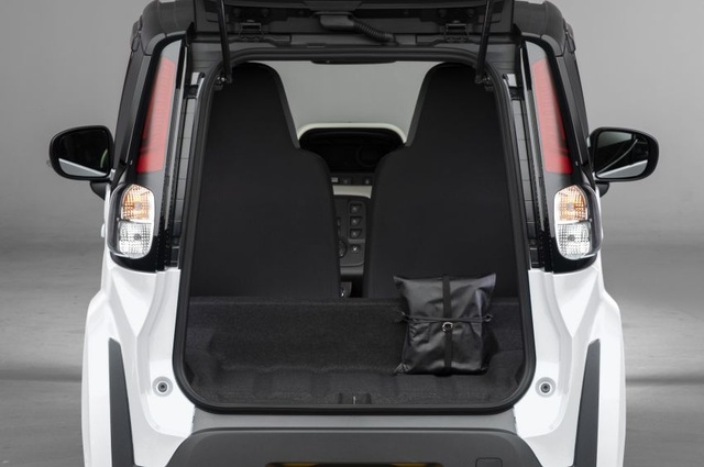 Toyota C+pod gây ấn tượng vì sự tiện dụng, nhỏ gọn - 11 Toyota C+pod gây ấn tượng vì sự tiện dụng, nhỏ gọn - 11