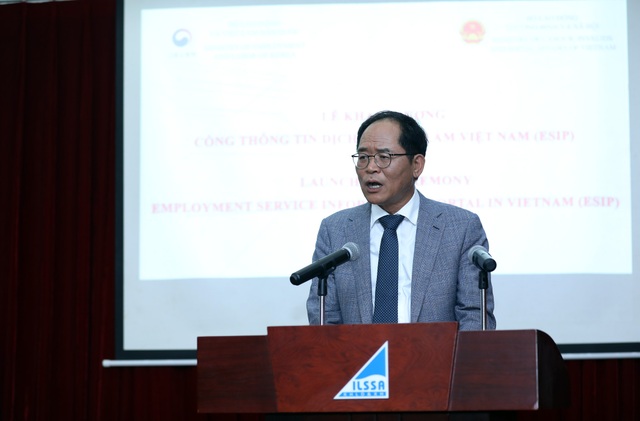 Bộ LĐ-TBXH: Khai trương Cổng thông tin trực tuyến dịch vụ việc làm - 3 Bộ LĐ-TBXH: Khai trương Cổng thông tin trực tuyến dịch vụ việc làm - 3