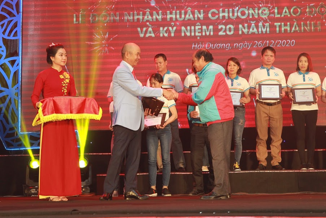 Long Hải khẳng định vị thế, vinh dự đón nhận huân chương lao động hạng Ba - 2 Long Hải khẳng định vị thế, vinh dự đón nhận huân chương lao động hạng Ba - 2
