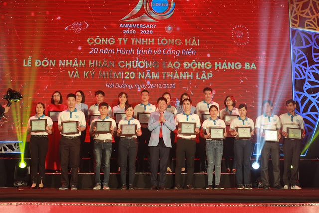 Long Hải khẳng định vị thế, vinh dự đón nhận huân chương lao động hạng Ba - 3 Long Hải khẳng định vị thế, vinh dự đón nhận huân chương lao động hạng Ba - 3