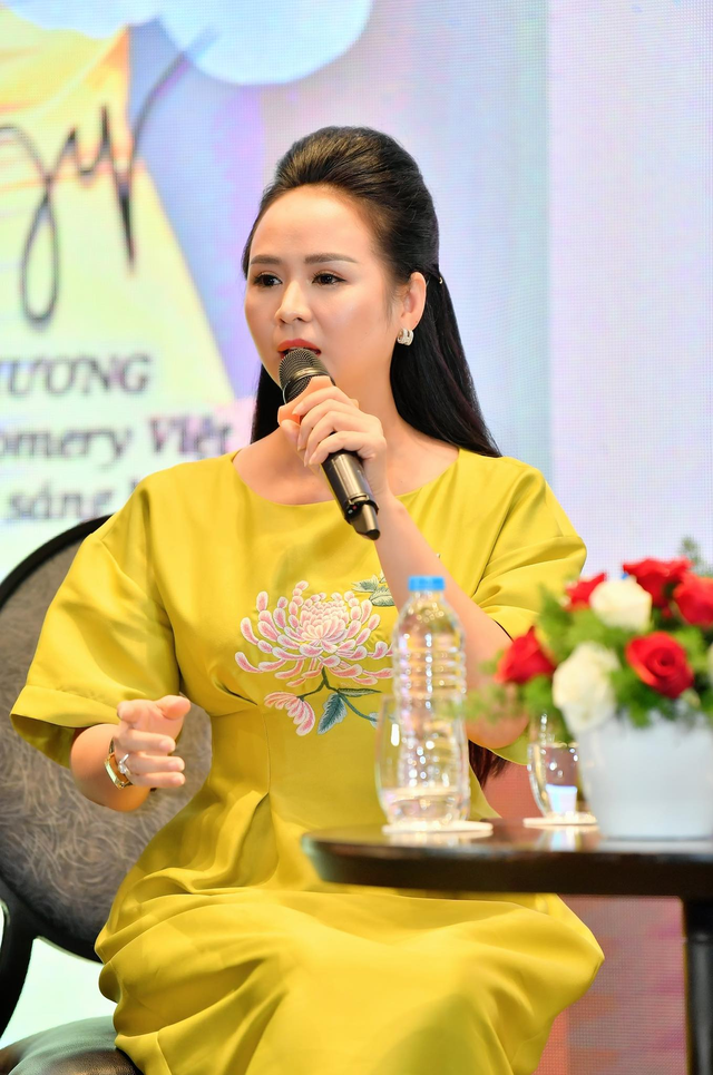 Bùi Thanh Hương và Nhã Phương truyền lửa kinh doanh cho chị em phụ nữ - 5 Bùi Thanh Hương và Nhã Phương truyền lửa kinh doanh cho chị em phụ nữ - 5