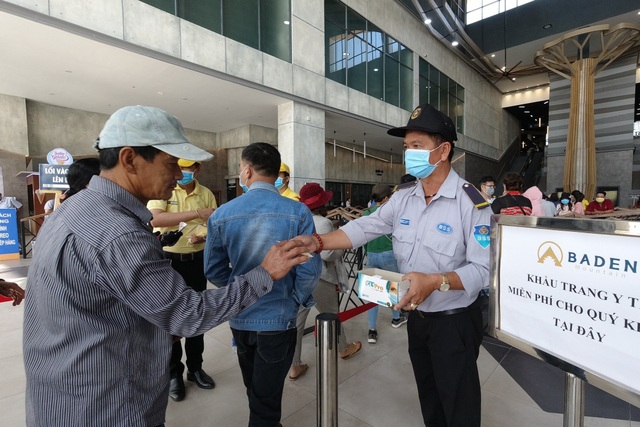 Tây Ninh: Người lao động gặp nhiều khó khăn vì Covid-19 - 2 Tây Ninh: Người lao động gặp nhiều khó khăn vì Covid-19 - 2