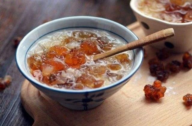 Cây chảy nước mũi, hứng đem bán được hàng trăm nghìn đồng/kg - 4 Cây chảy nước mũi, hứng đem bán được hàng trăm nghìn đồng/kg - 4