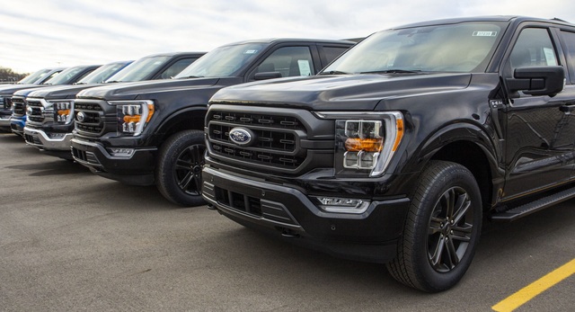 Mỹ: Ford cho xe xuất xưởng trước, kiểm tra chất lượng sau - 1