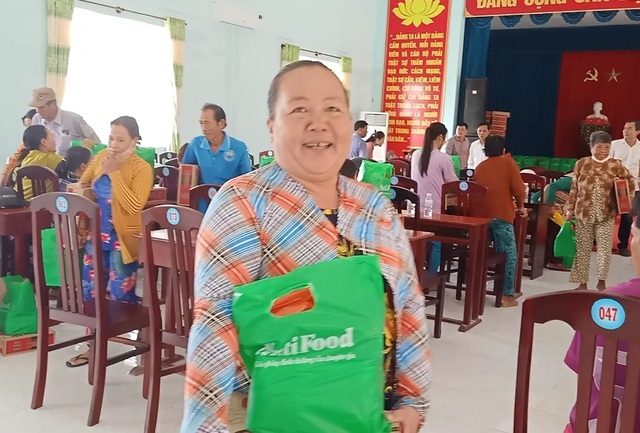 Mang Xuân yêu thương đến gia đình khó khăn, chính sách ở Bạc Liêu - 10 Mang Xuân yêu thương đến gia đình khó khăn, chính sách ở Bạc Liêu - 10