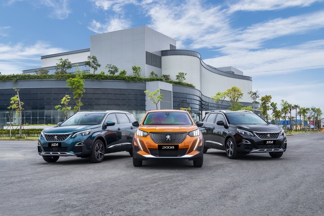 Peugeot tạo cú hích cuối năm, giao xe trước thềm năm mới - 1