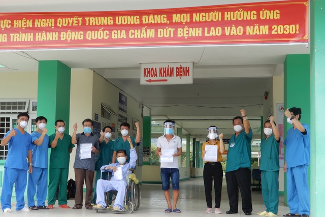 Nhìn lại 2020, năm đặc biệt của Bệnh viện Phổi Đà Nẵng - 3 Nhìn lại 2020, năm đặc biệt của Bệnh viện Phổi Đà Nẵng - 3