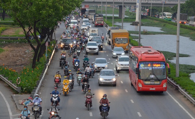 Các bến xe ở TPHCM thở phào trong ngày cuối năm - 4 Các bến xe ở TPHCM thở phào trong ngày cuối năm - 4