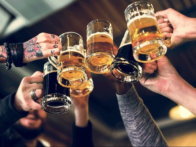 Uống đủ nước: Cách phòng ngừa men gan cao hiệu quả - 5 Uống đủ nước: Cách phòng ngừa men gan cao hiệu quả - 5