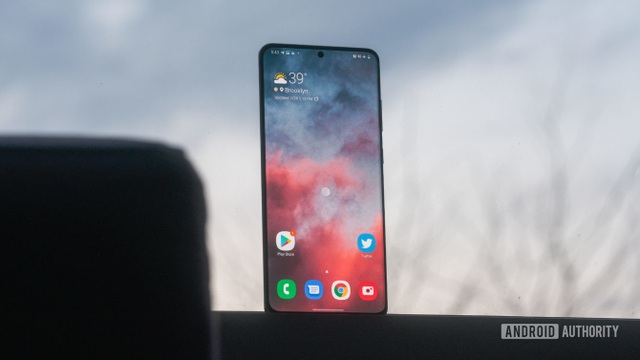 2020 là năm của smartphone tầm trung - 2 2020 là năm của smartphone tầm trung - 2