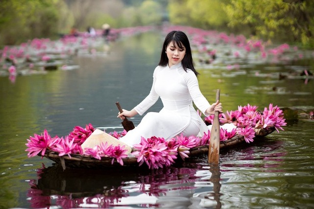 9X gieo thương nhớ với nét đẹp dịu dàng bên hoa súng - 9 9X gieo thương nhớ với nét đẹp dịu dàng bên hoa súng - 9