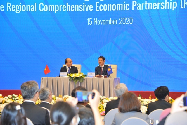 Việt Nam ký siêu hiệp định, xuất khẩu cao kỷ lục bất chấp Covid-19 - 1