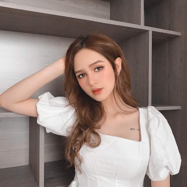 Điểm lại 4 scandal của hotgirl từng gây bão dư luận trong năm qua - 4 Điểm lại 4 scandal của hotgirl từng gây bão dư luận trong năm qua - 4