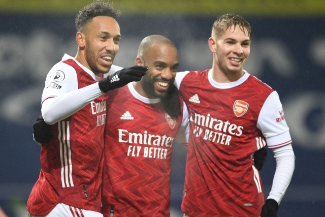 Vùi dập West Brom, Arsenal thắng trận thứ ba liên tiếp - 1