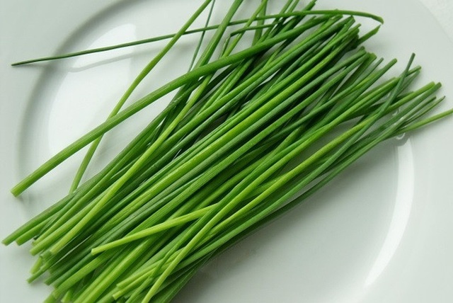 Những loại lá rau là vị thuốc chữa viêm họng cực hiệu quả - 1 Những loại lá rau là vị thuốc chữa viêm họng cực hiệu quả - 1