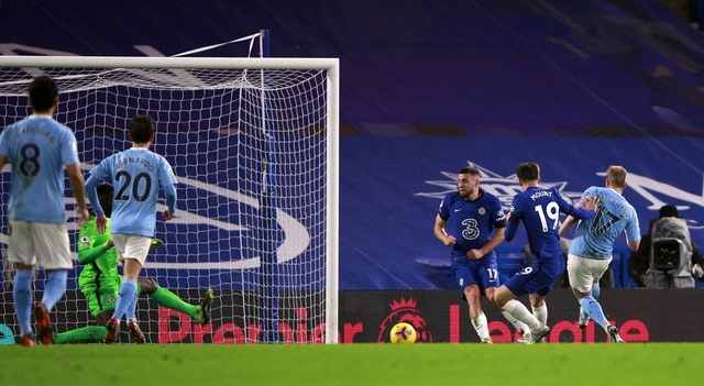 Những khoảnh khắc Man City hạ gục Chelsea - 9 Những khoảnh khắc Man City hạ gục Chelsea - 9