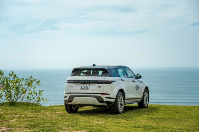 Chương trình bán hàng cuối năm của Jaguar Land Rover Việt Nam - 2 Chương trình bán hàng cuối năm của Jaguar Land Rover Việt Nam - 2