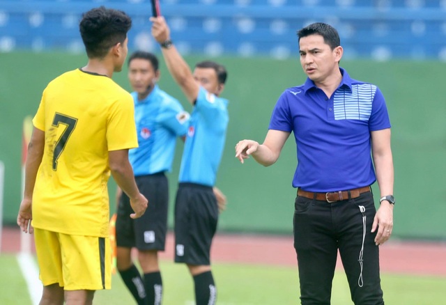 Vòng 1 V-League 2021: HLV Kiatisuk đối đầu ngôi sao Daisuke Matsui - 1 Vòng 1 V-League 2021: HLV Kiatisuk đối đầu ngôi sao Daisuke Matsui - 1