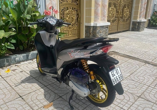 Loạt xe Honda SH biển số VIP giá đắt gây sốt - 3 Loạt xe Honda SH biển số VIP giá đắt gây sốt - 3